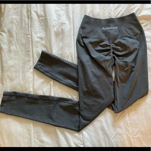 Alphalete Amplify Scrunch Leggings size medium
